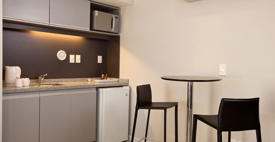 Kitchenette Equipada Regency Rambla Design Apart Hotel en Montevideo