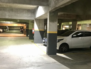 PARKING Regency Way Montevideo Hotel en Montevideo
