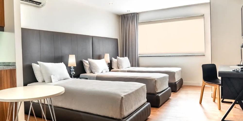 Habitación Deluxe Triple Regency Way Montevideo Habitación Deluxe Triple Regency Way Montevideo